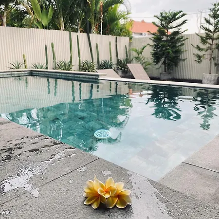Villa Kayu Tulang