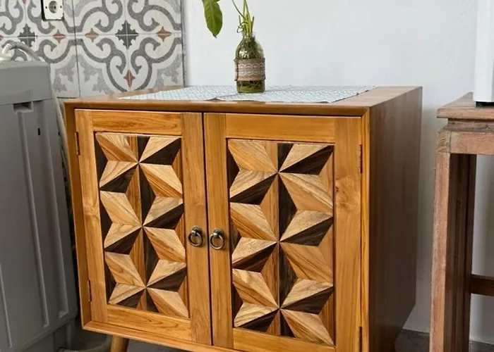 Kayu Tulang Villa *